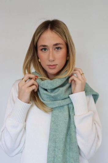 Cable knit scarf, Soft teal